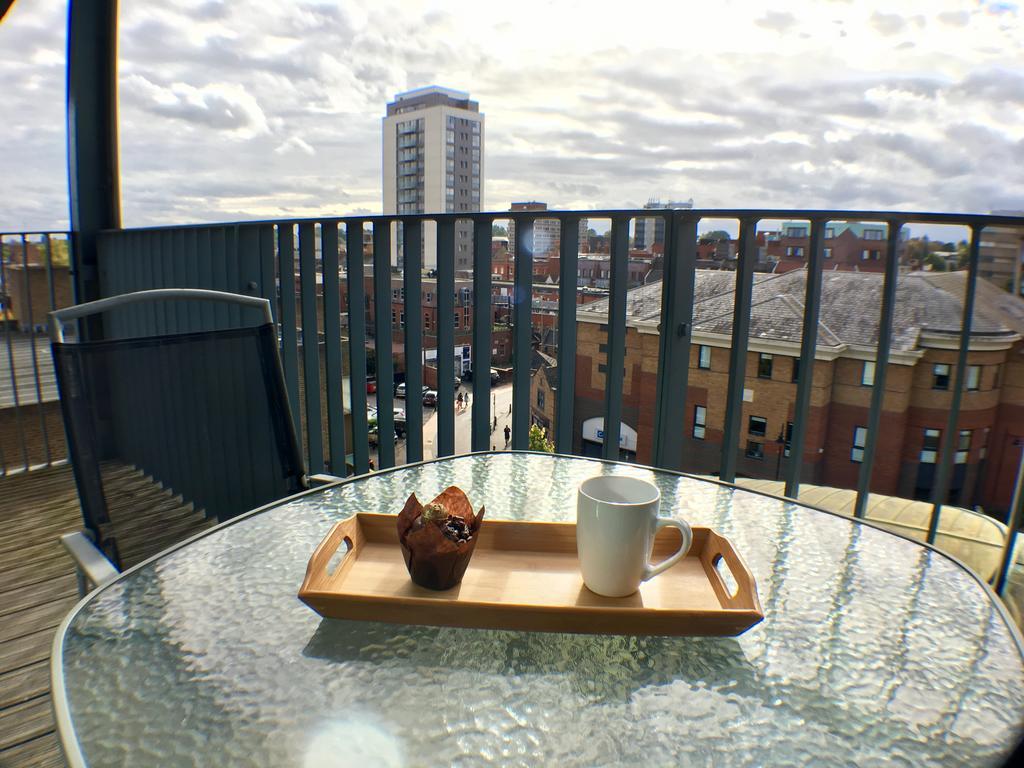 Luxurious Providence Apartment Мейденгед Екстер'єр фото